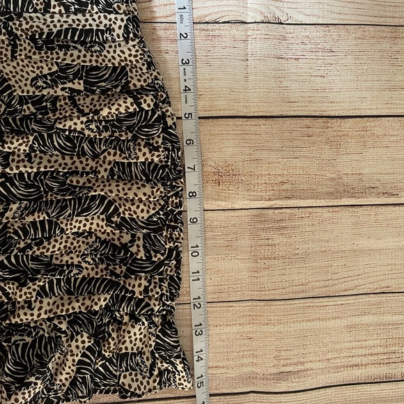 ZARA ANIMAL PRINT MINI SKIRT - Picture 3 of 11